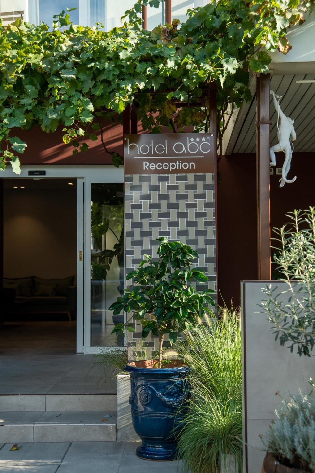 Hotel Abc Cervia Exterior foto